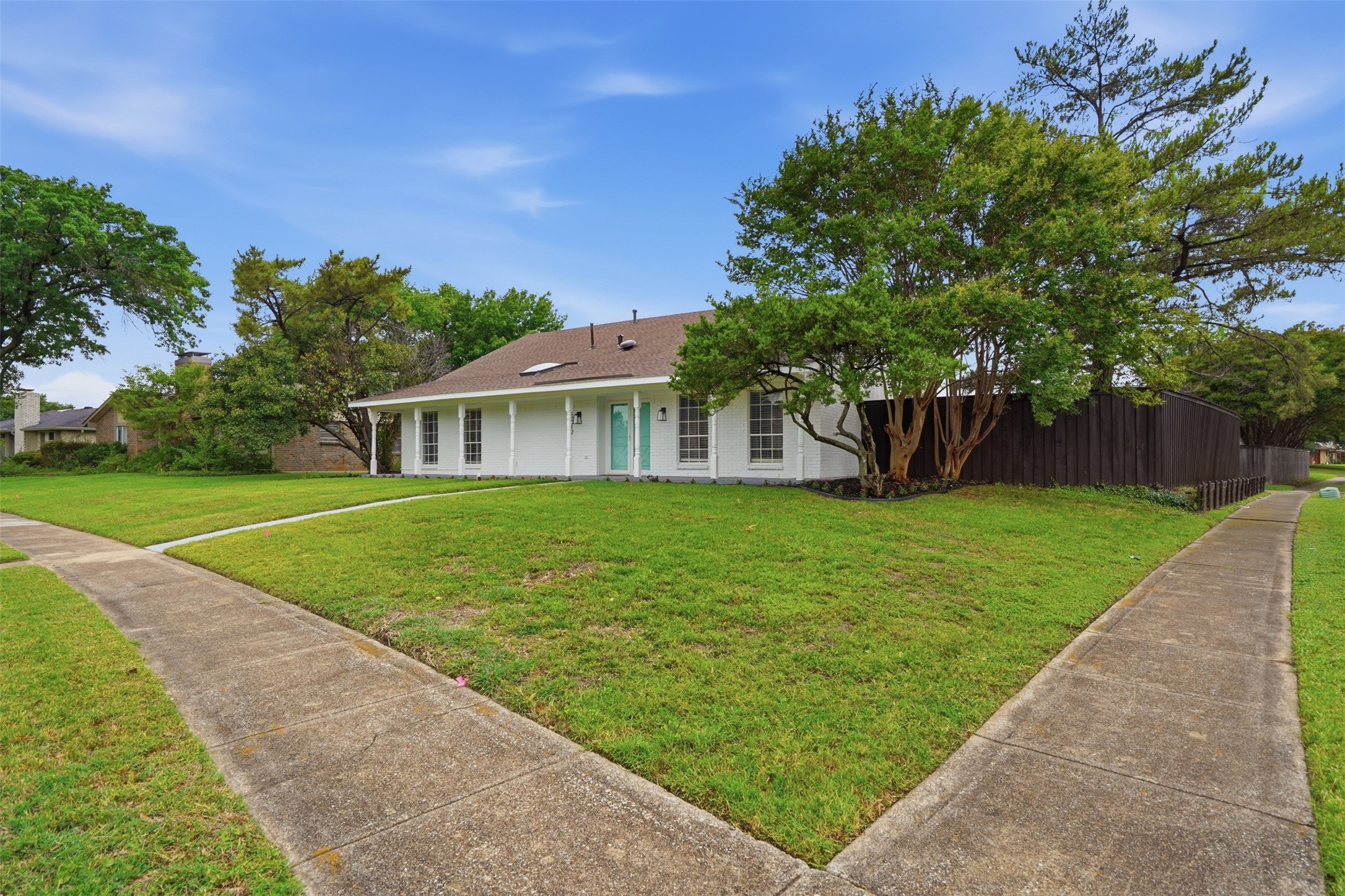 5017 Roundtable Lane Garland TX 75044