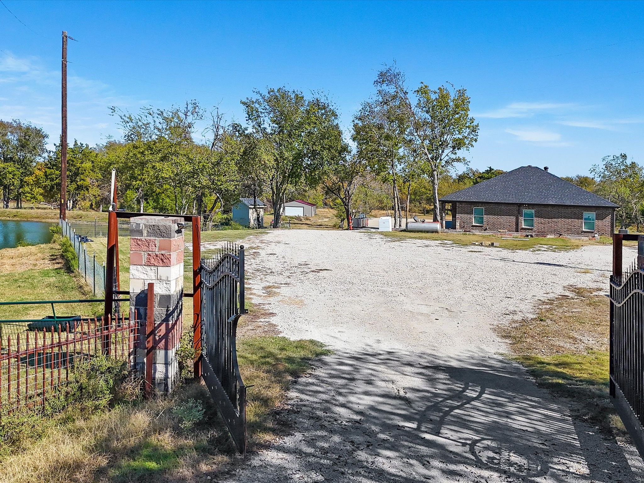 12303 Cr-4026 Kemp TX 75143