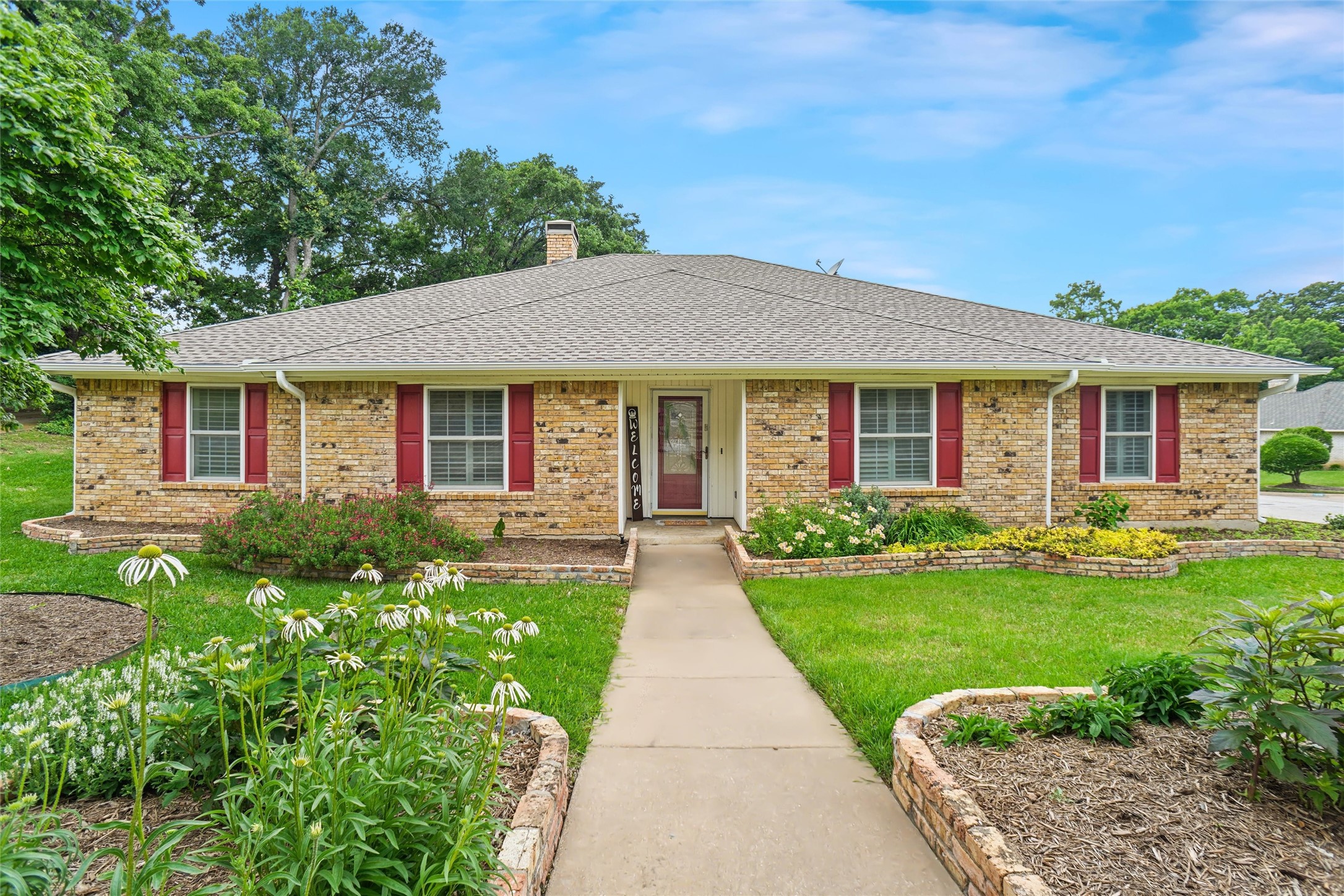 1906 Red Cypress Court Arlington TX 76012
