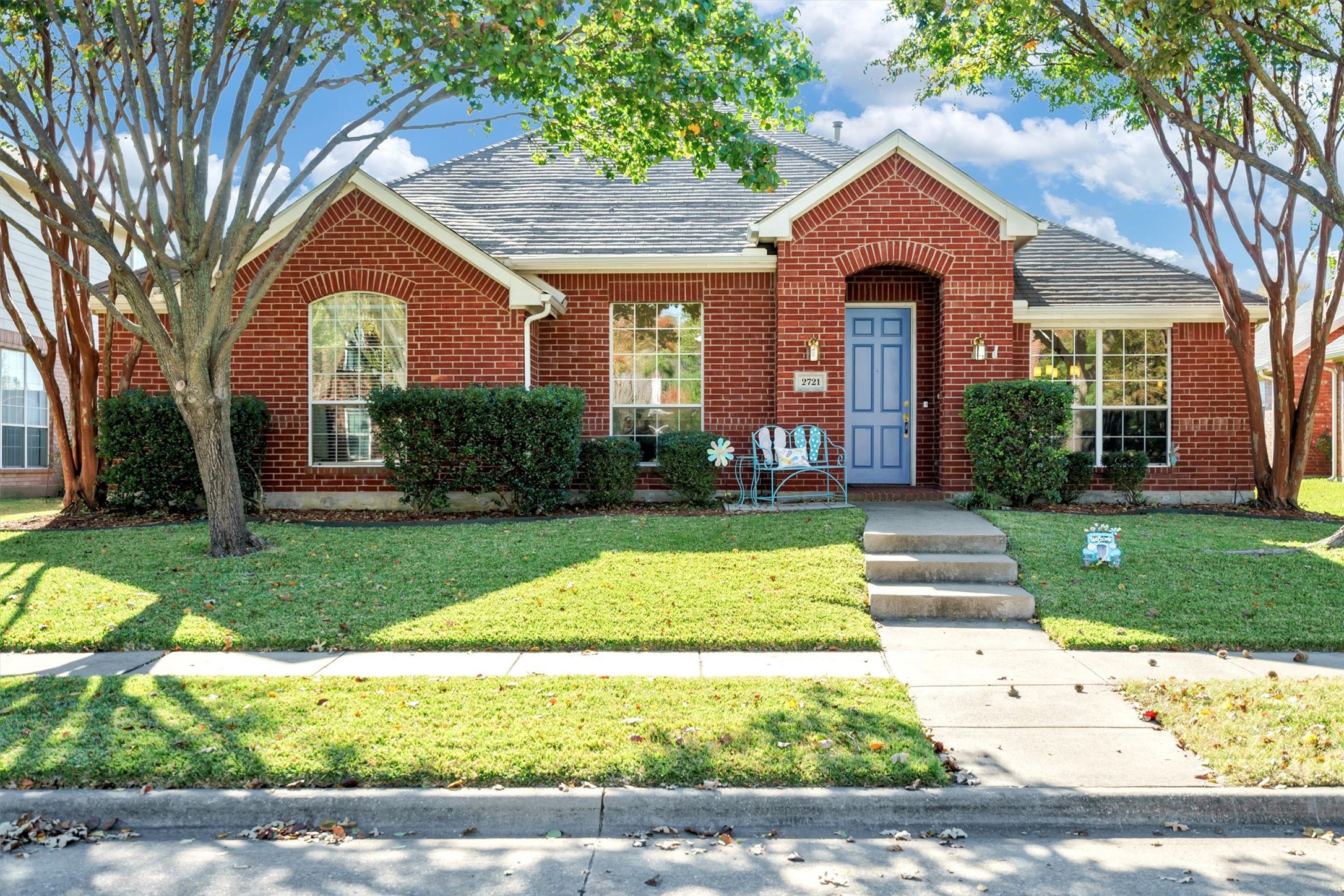 2721 Crosslands Drive Garland TX 75040