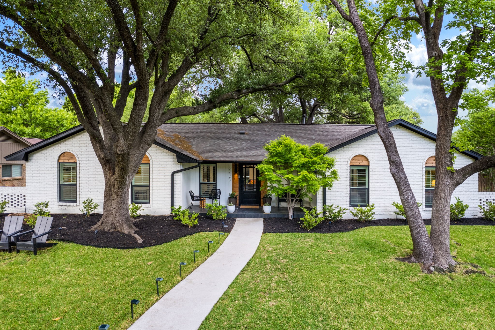 7423 Tangleglen Drive Dallas TX 75248