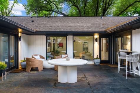 7423 Tangleglen Drive Dallas TX 75248