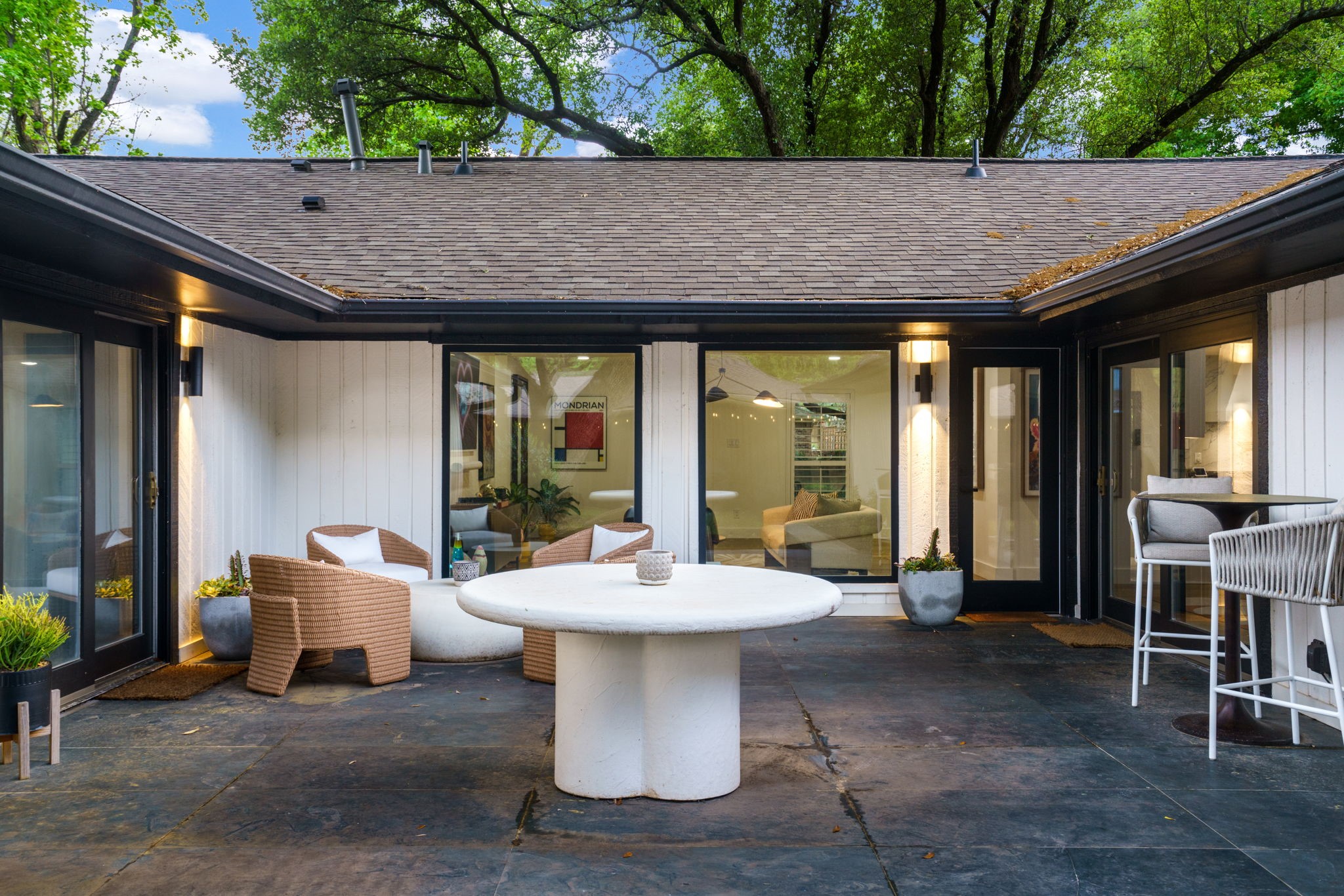7423 Tangleglen Drive Dallas TX 75248