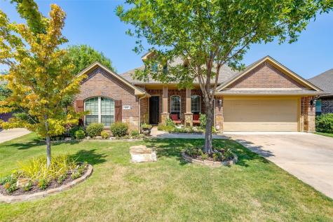 1005 Redwing Court Burleson TX 76028