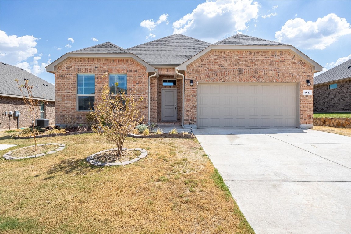 1417 Seabiscuit Drive Granbury TX 76049