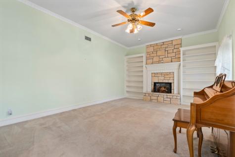 664 Fm 182 Clifton TX 76634