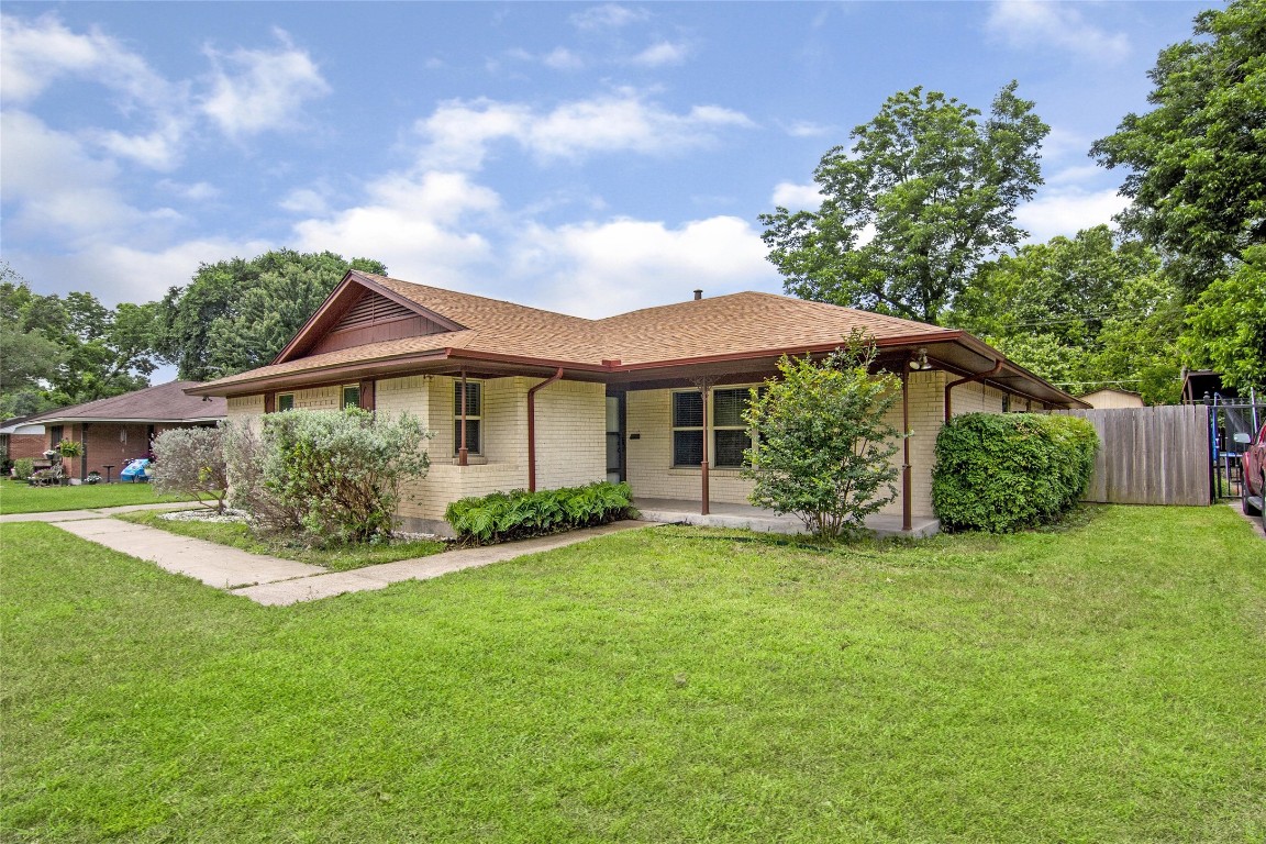 2009 Patricia Lane Garland TX 75041