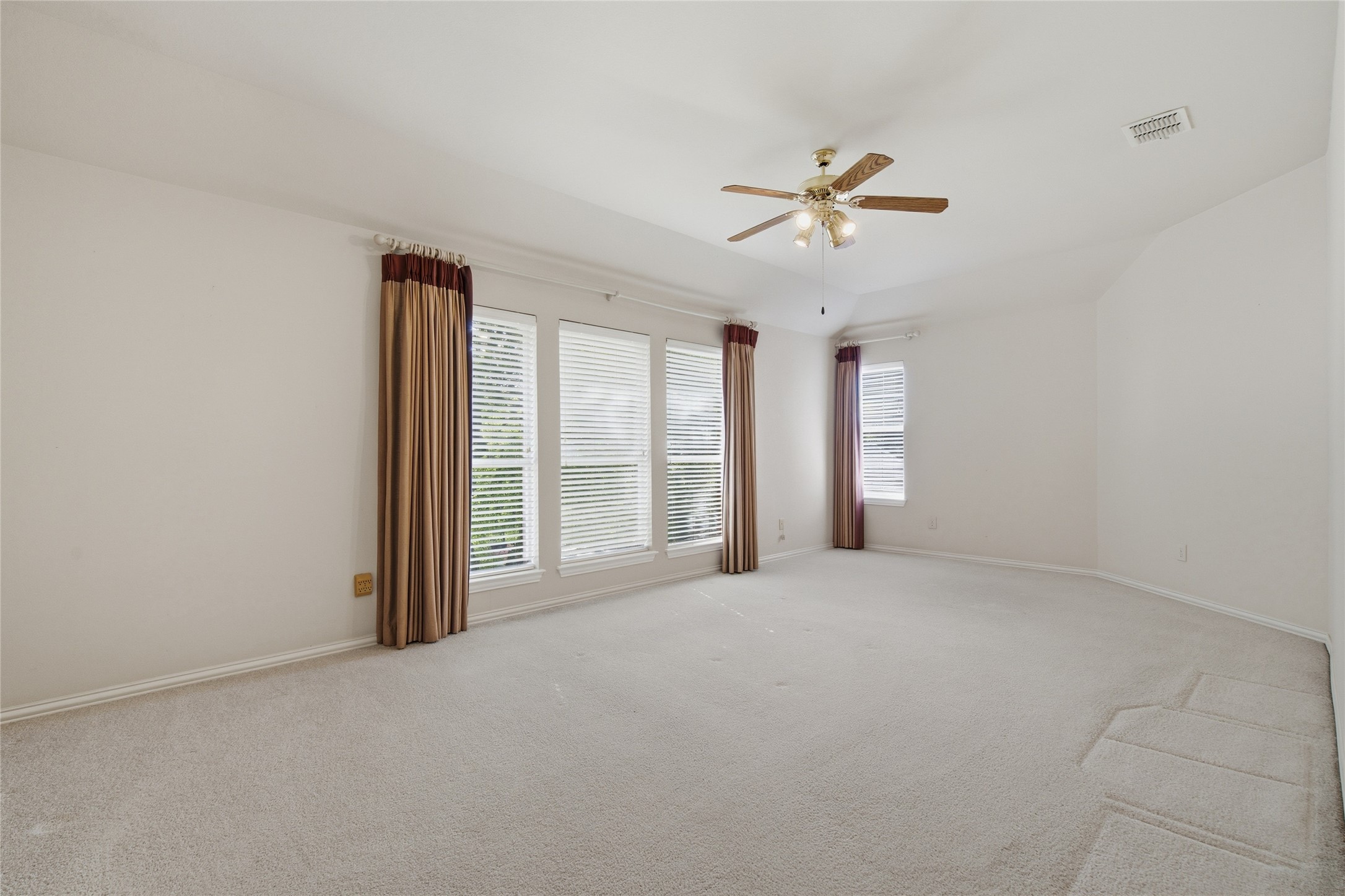 1705 Andrew Court Corinth TX 76210