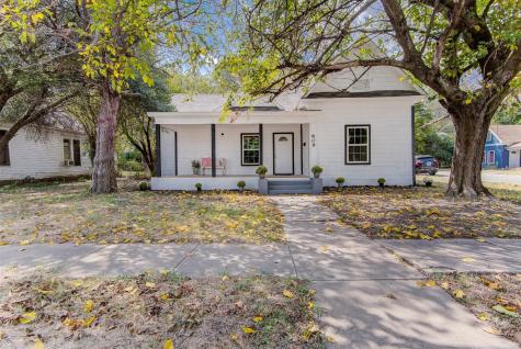 609 N Buffalo Avenue Cleburne TX 76033