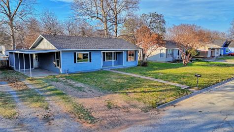 900 N Lamb Street Bowie TX 76230