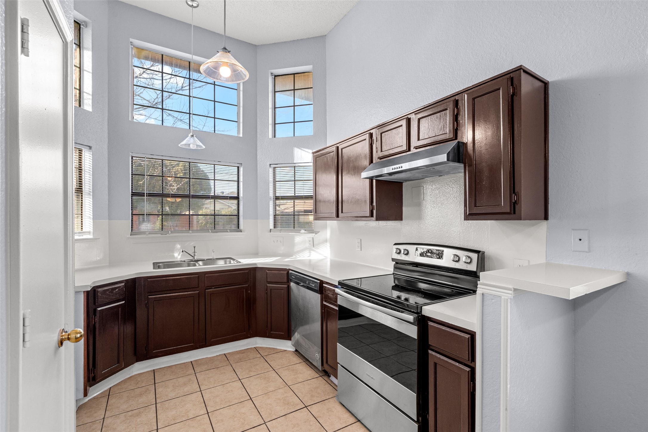 2540 Winter Oak Street Dallas TX 75227