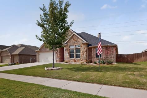 1522 Grassy Meadows Drive Burleson TX 76058