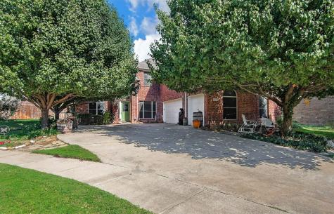 609 Bur Oak Drive Burleson TX 76028