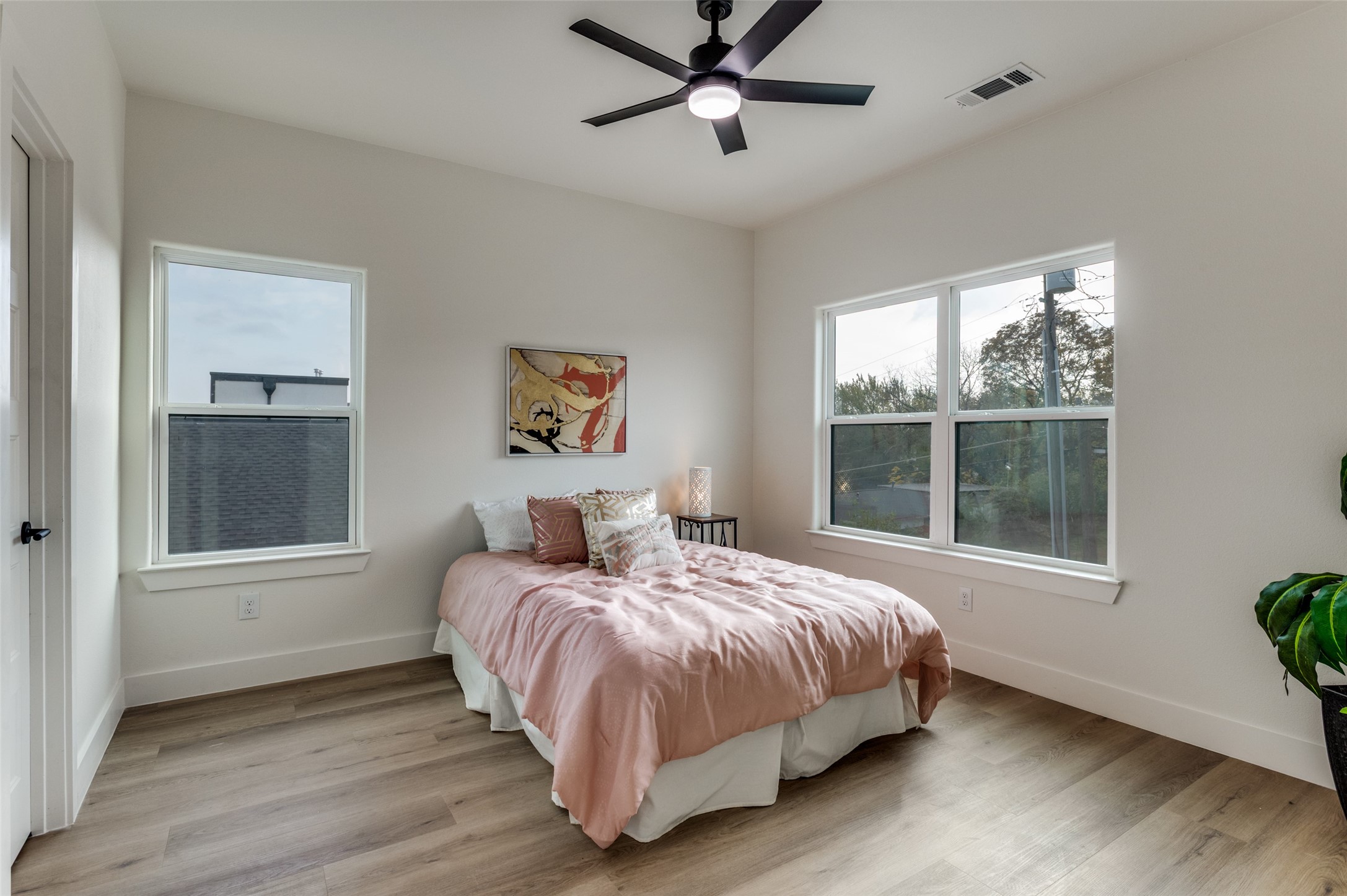 1409 Doyle Avenue Dallas TX 75203