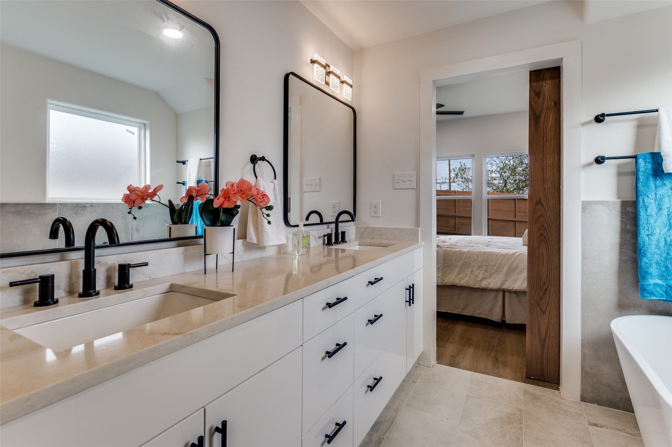 1409 Doyle Avenue Dallas TX 75203