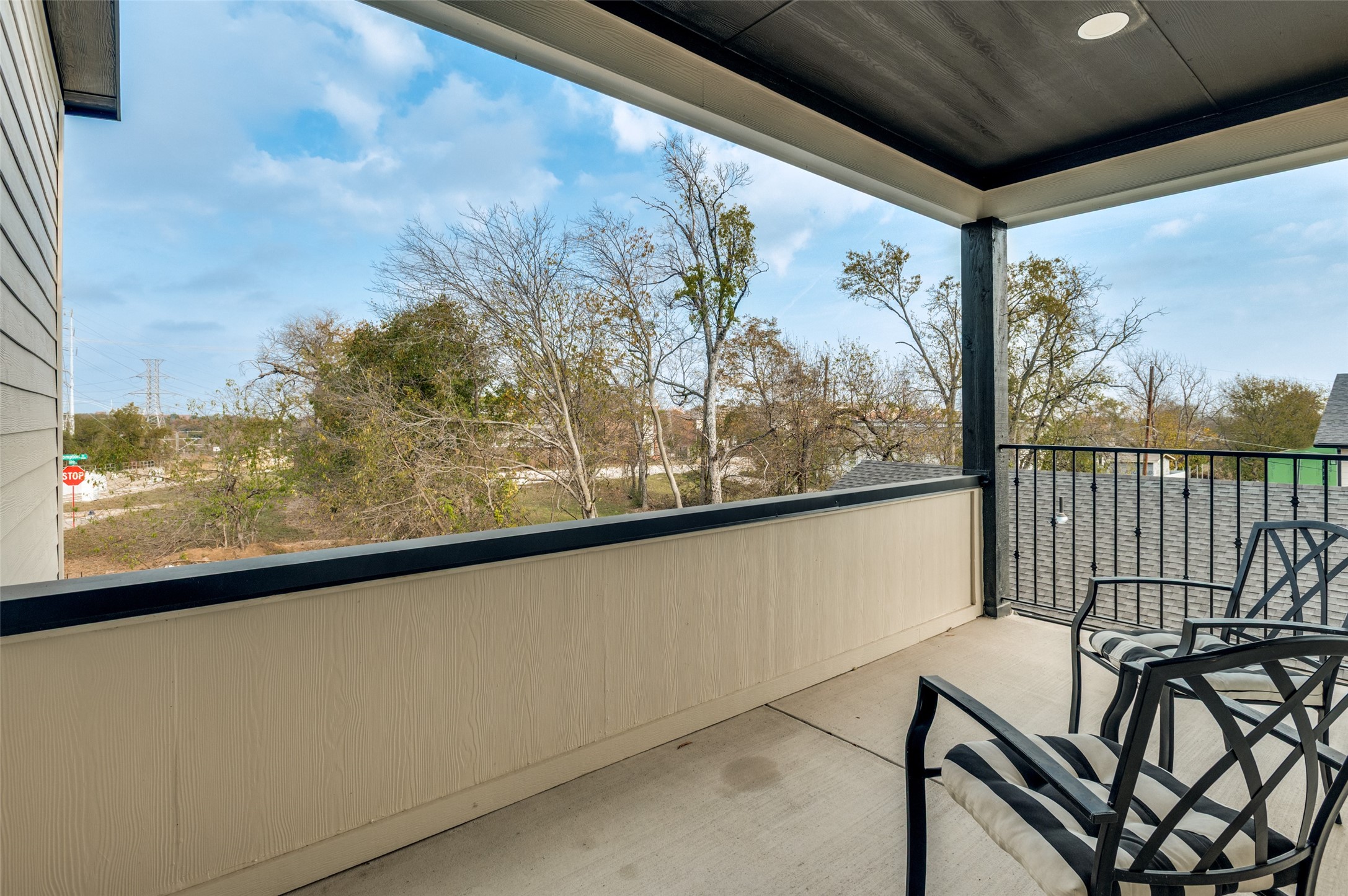 1409 Doyle Avenue Dallas TX 75203