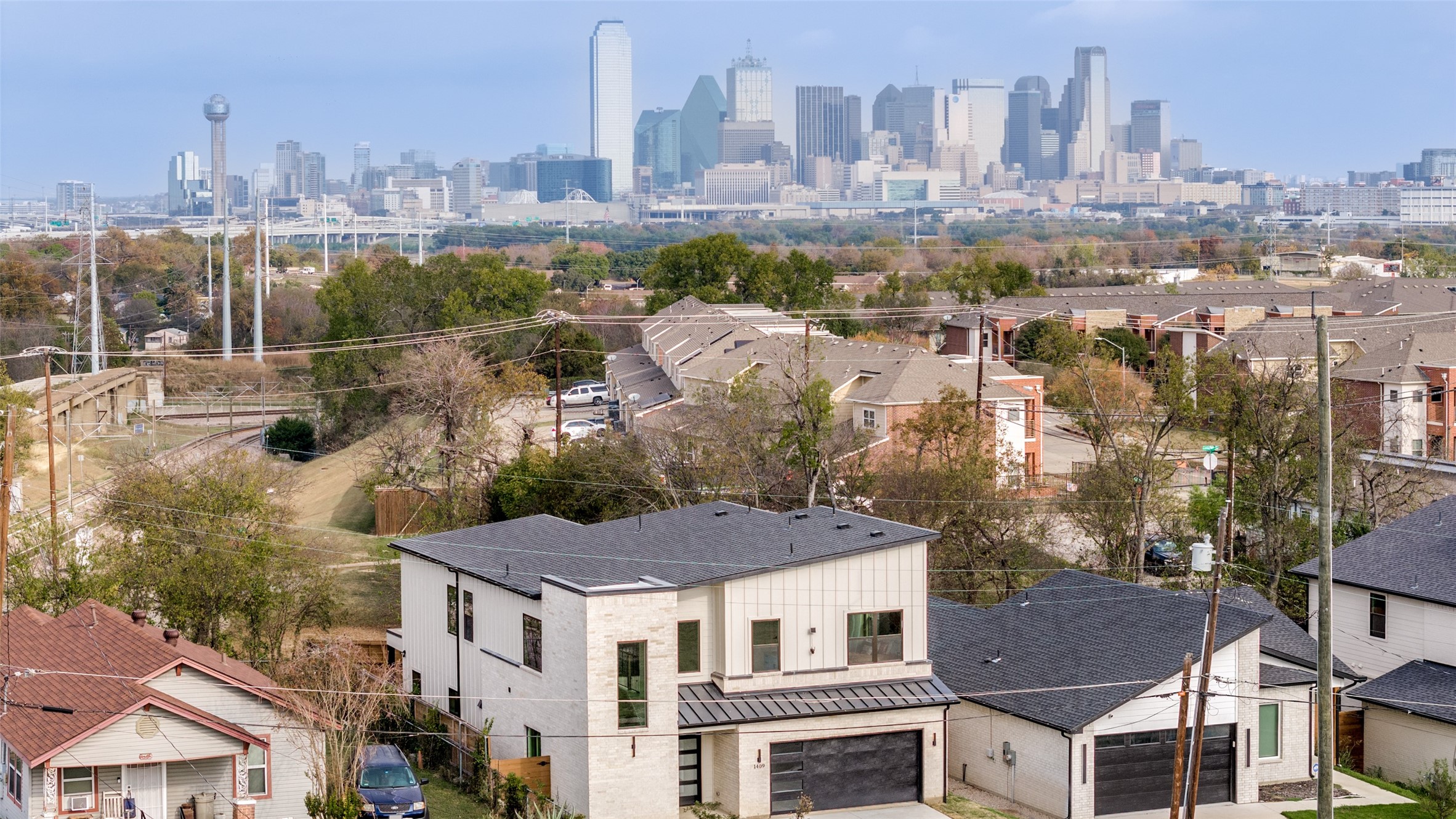1409 Doyle Avenue Dallas TX 75203