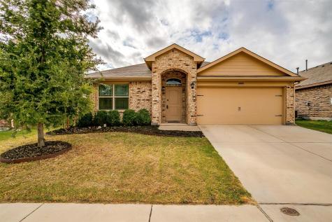 720 Wylie Street Crowley TX 76036