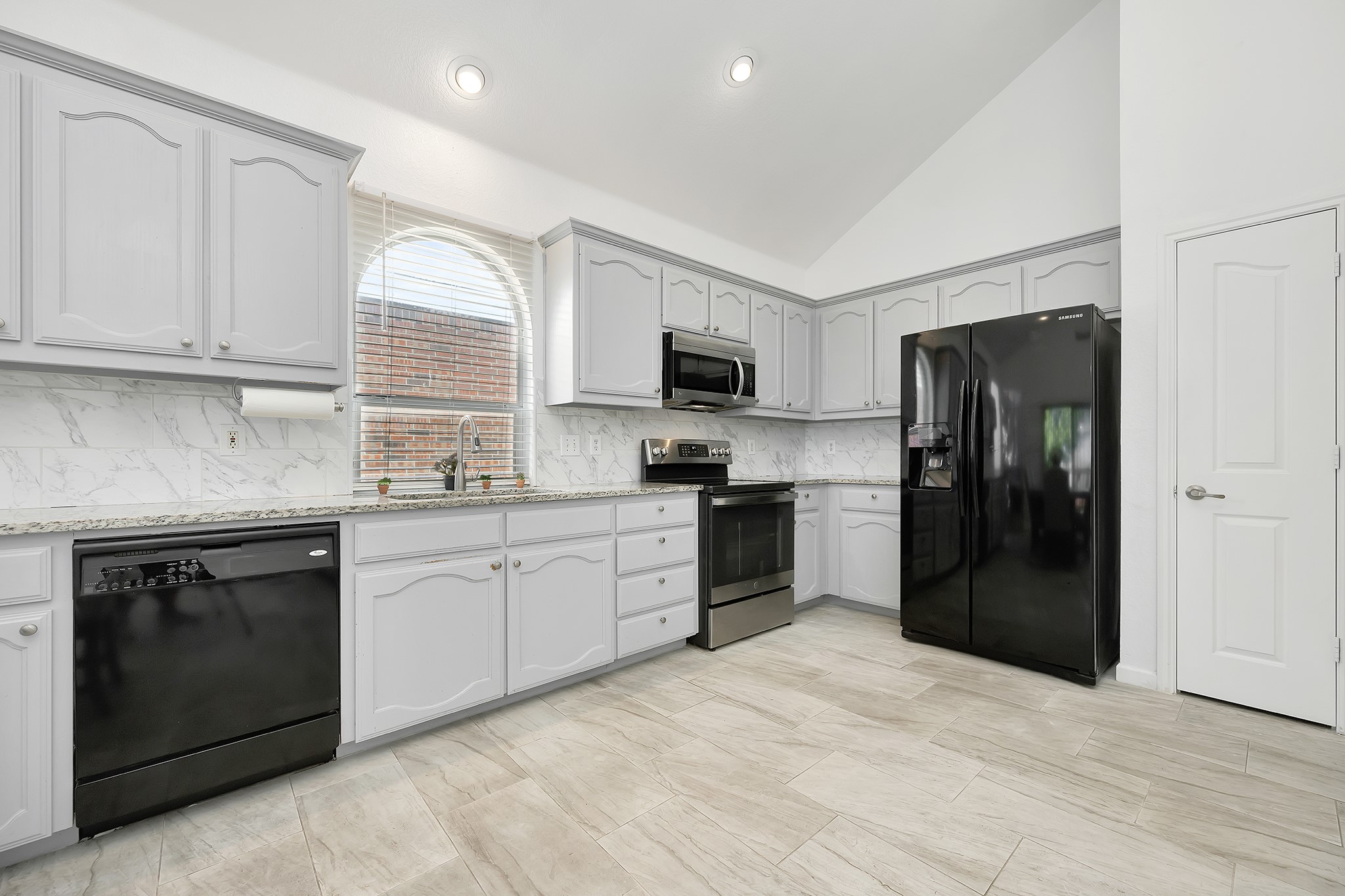 3921 Old Richwood Lane Fort Worth TX 76244