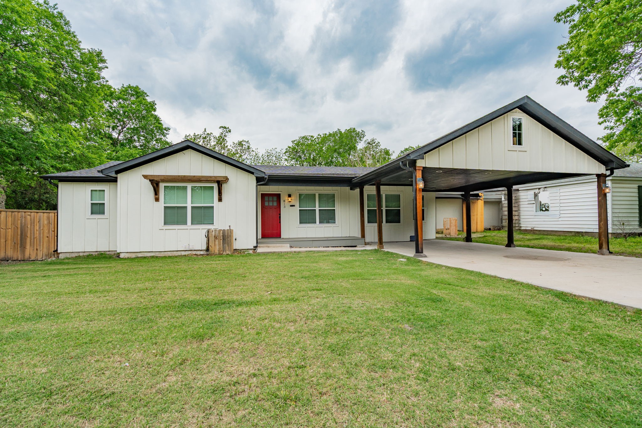 813 Live Oak Street Royse City TX 75189