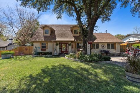 5724 Ammons Street Haltom City TX 76117