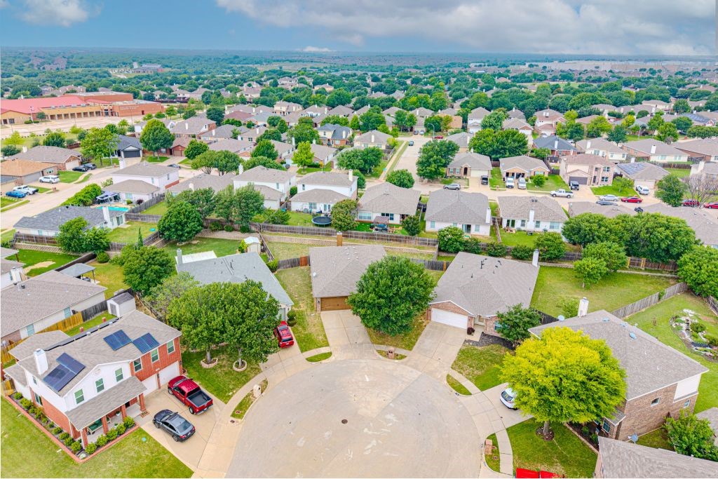 1400 Horseshoe Bend Court Fort Worth TX 76131