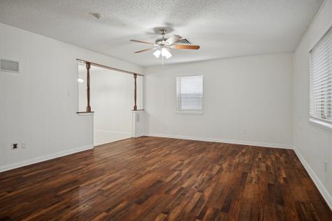 125 Briarwood Drive Kennedale TX 76060