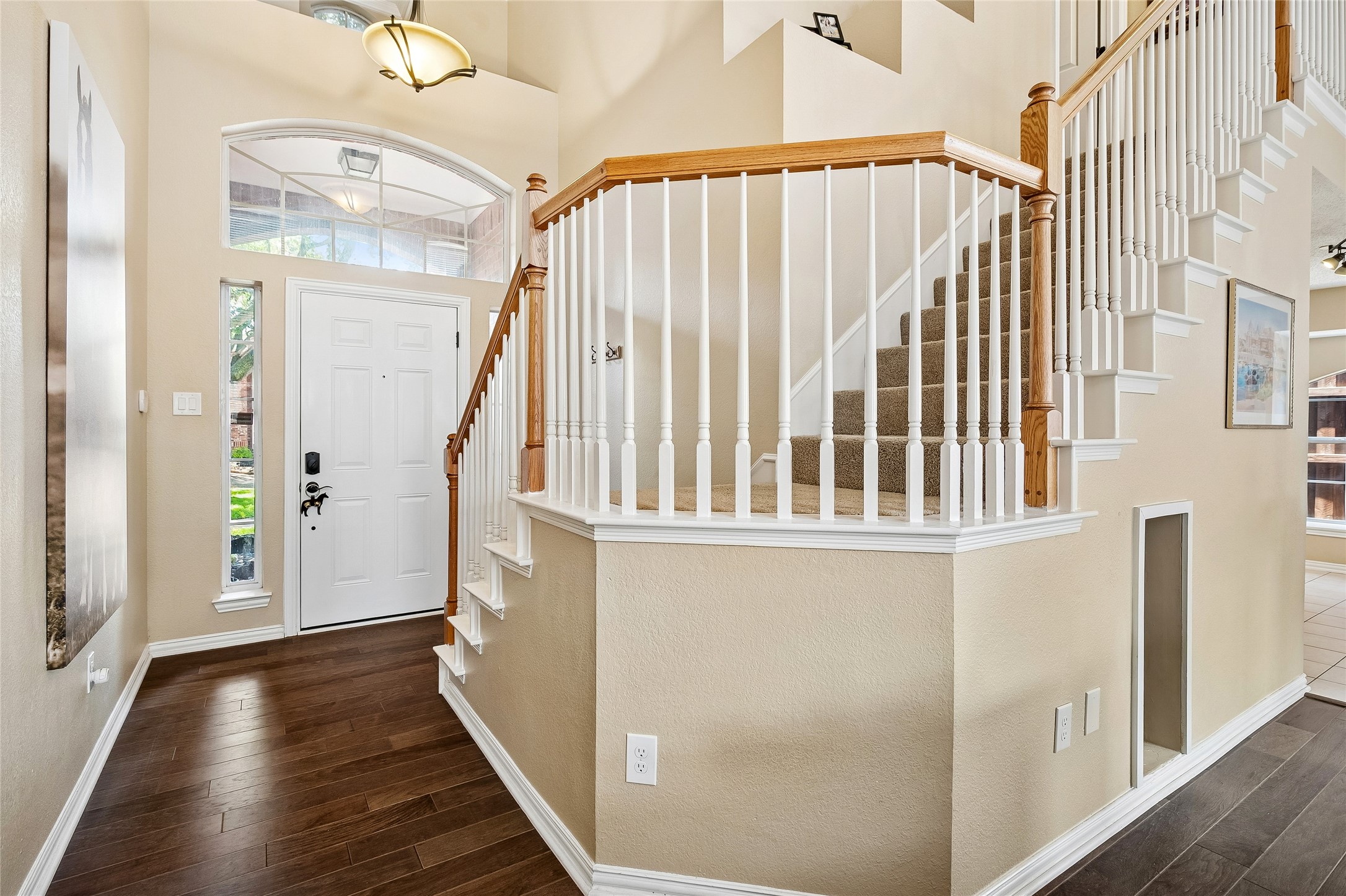 14592 Princeton Court Addison TX 75001