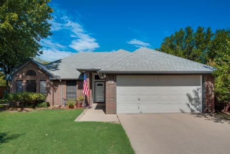 704 Allise Circle Denton TX 76209