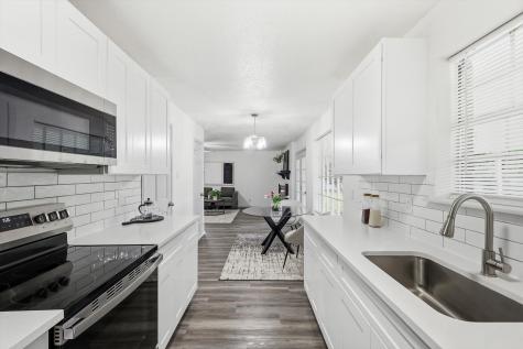 300 Leighton Drive Terrell TX 75160