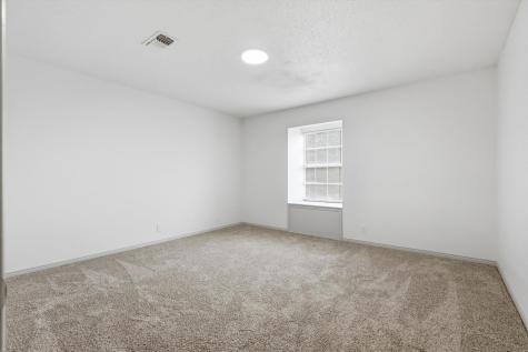 300 Leighton Drive Terrell TX 75160