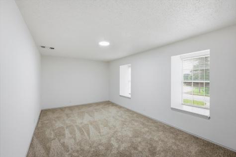 300 Leighton Drive Terrell TX 75160