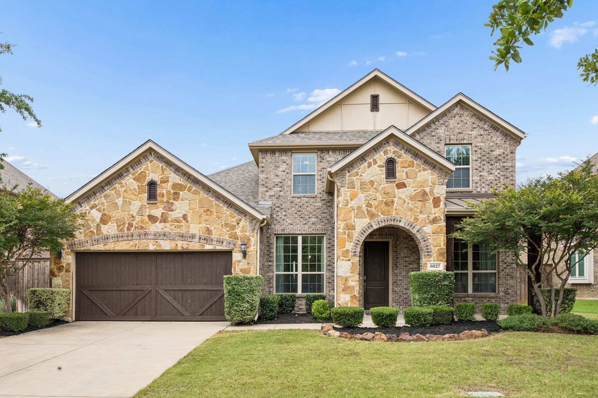6827 Sunshade Lane Dallas TX 75236