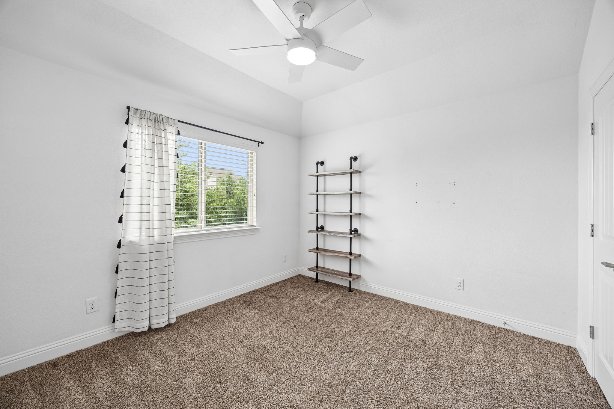 6827 Sunshade Lane Dallas TX 75236