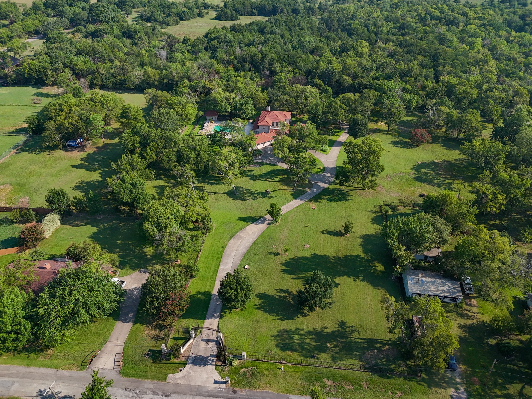 408 Rainey Street Bonham TX 75418