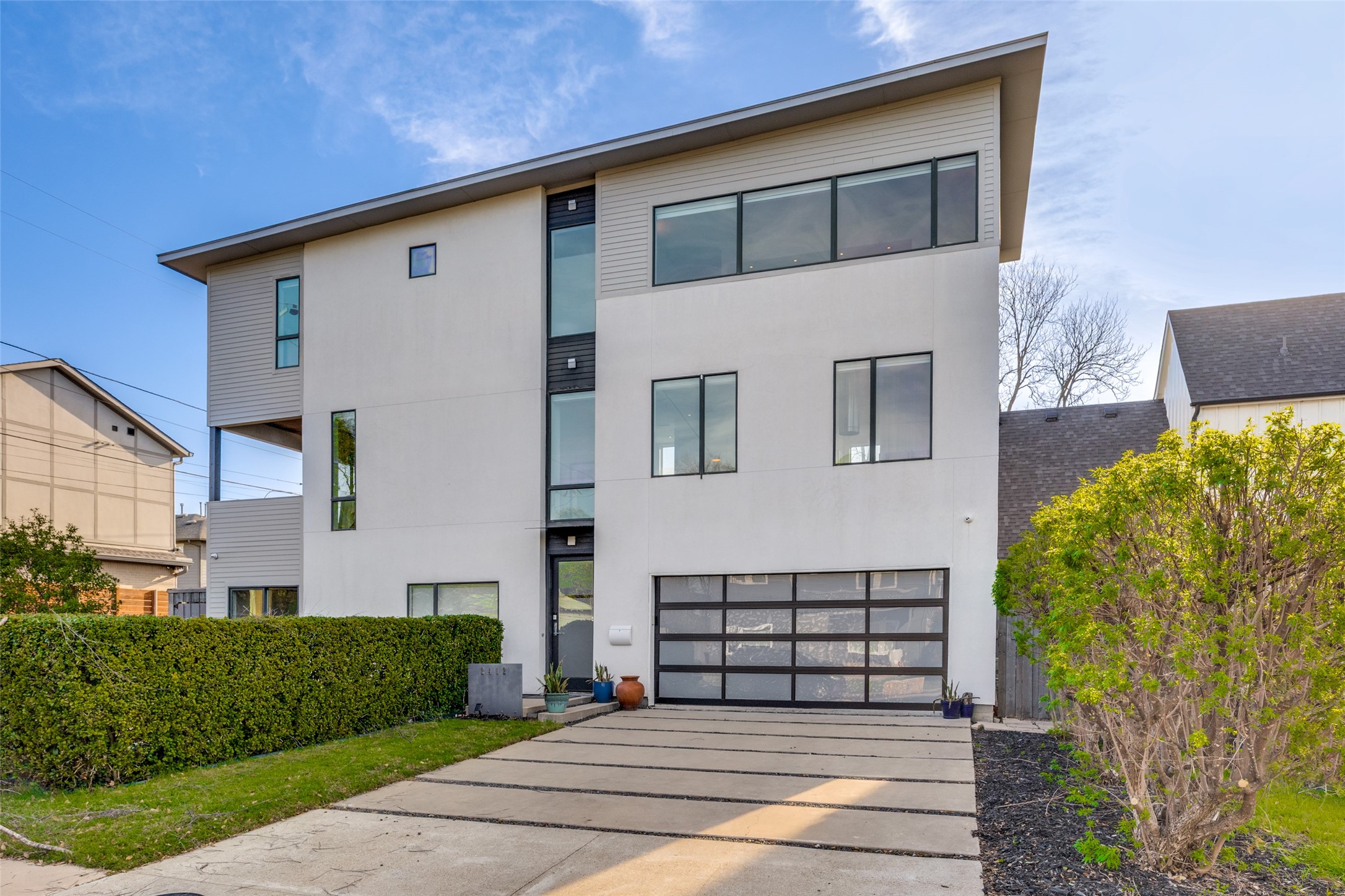 2412 Laneri Avenue Dallas TX 75206