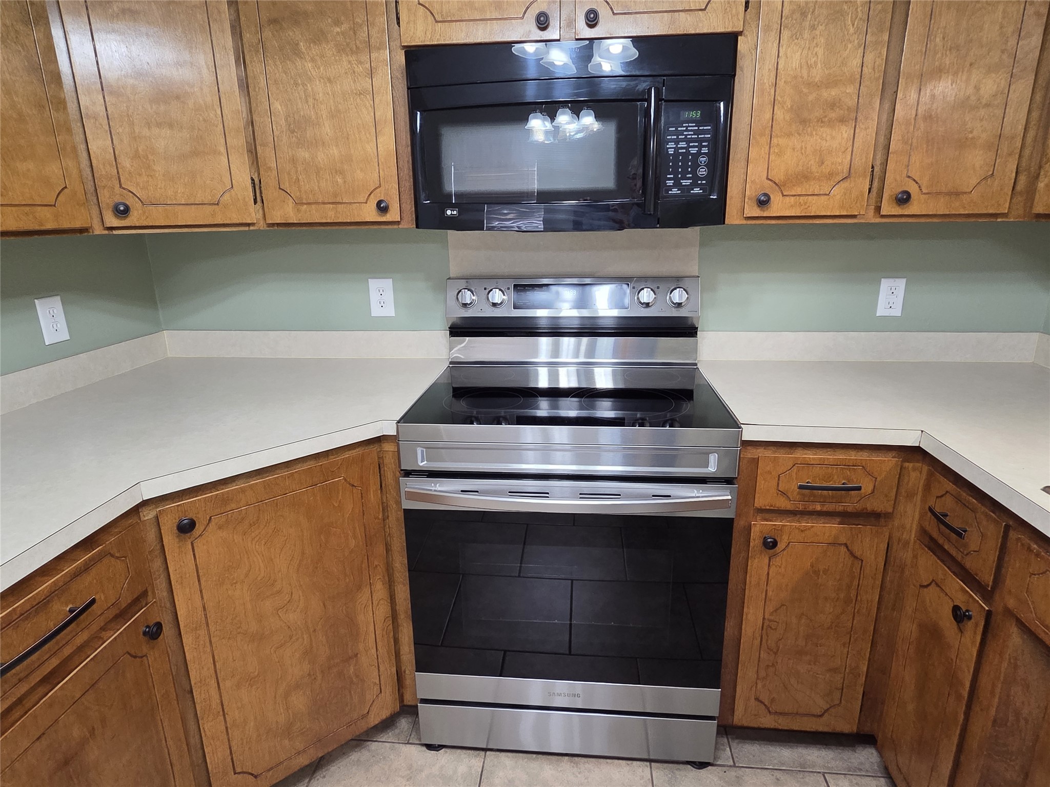 1104 W 13th Bonham TX 75418