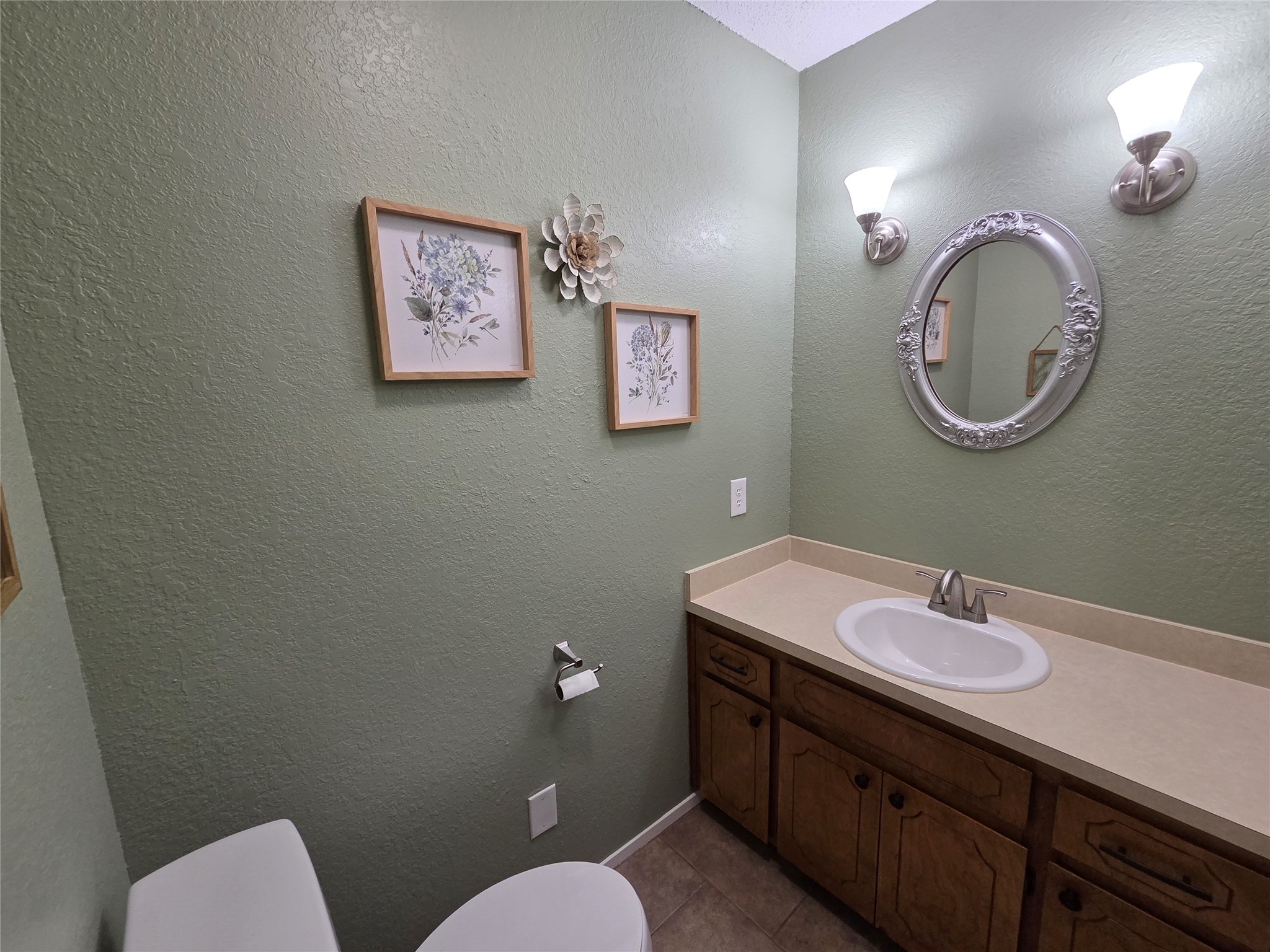 1104 W 13th Bonham TX 75418