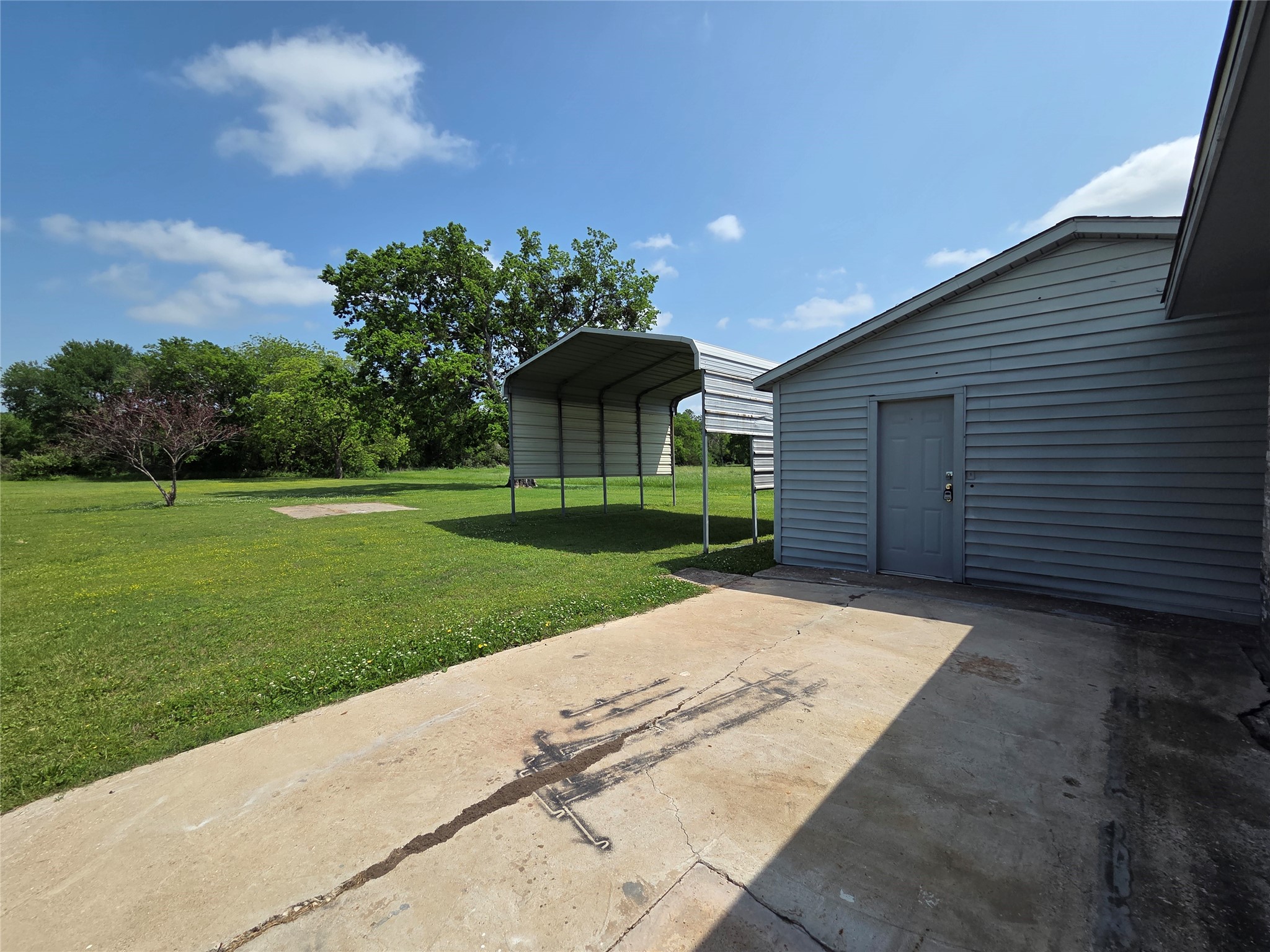 1104 W 13th Bonham TX 75418