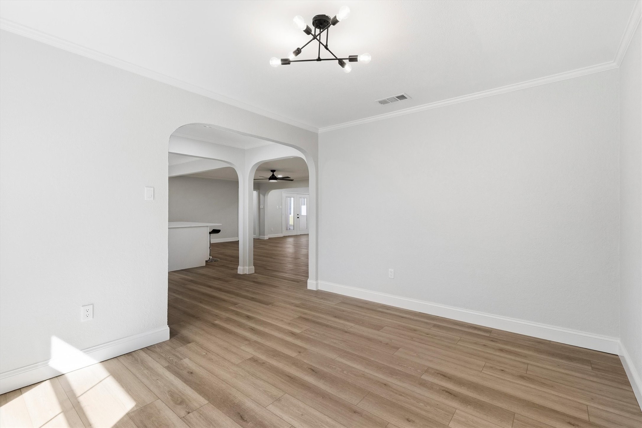113 E Bayside Drive Mabank TX 75156