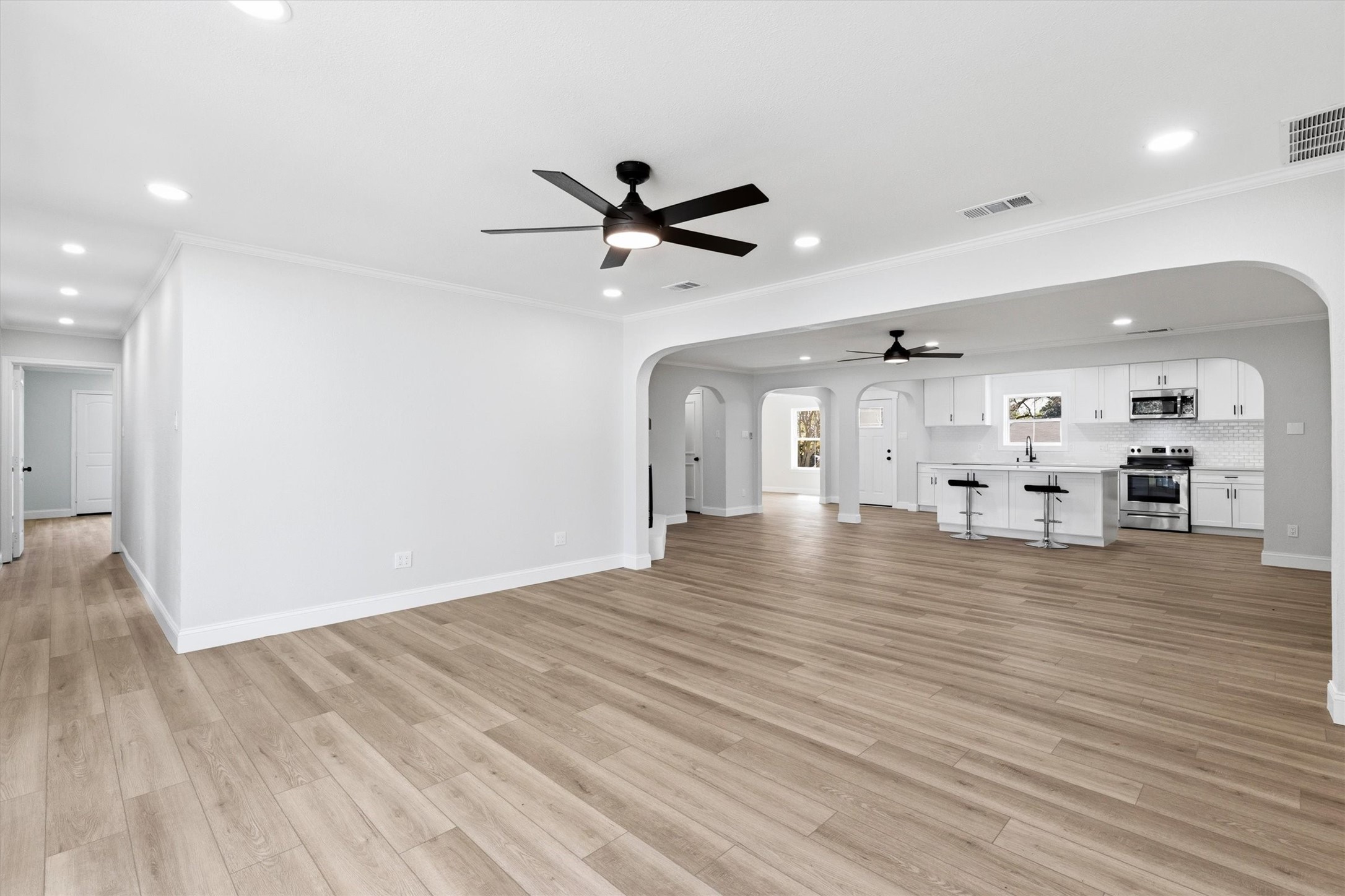 113 E Bayside Drive Mabank TX 75156