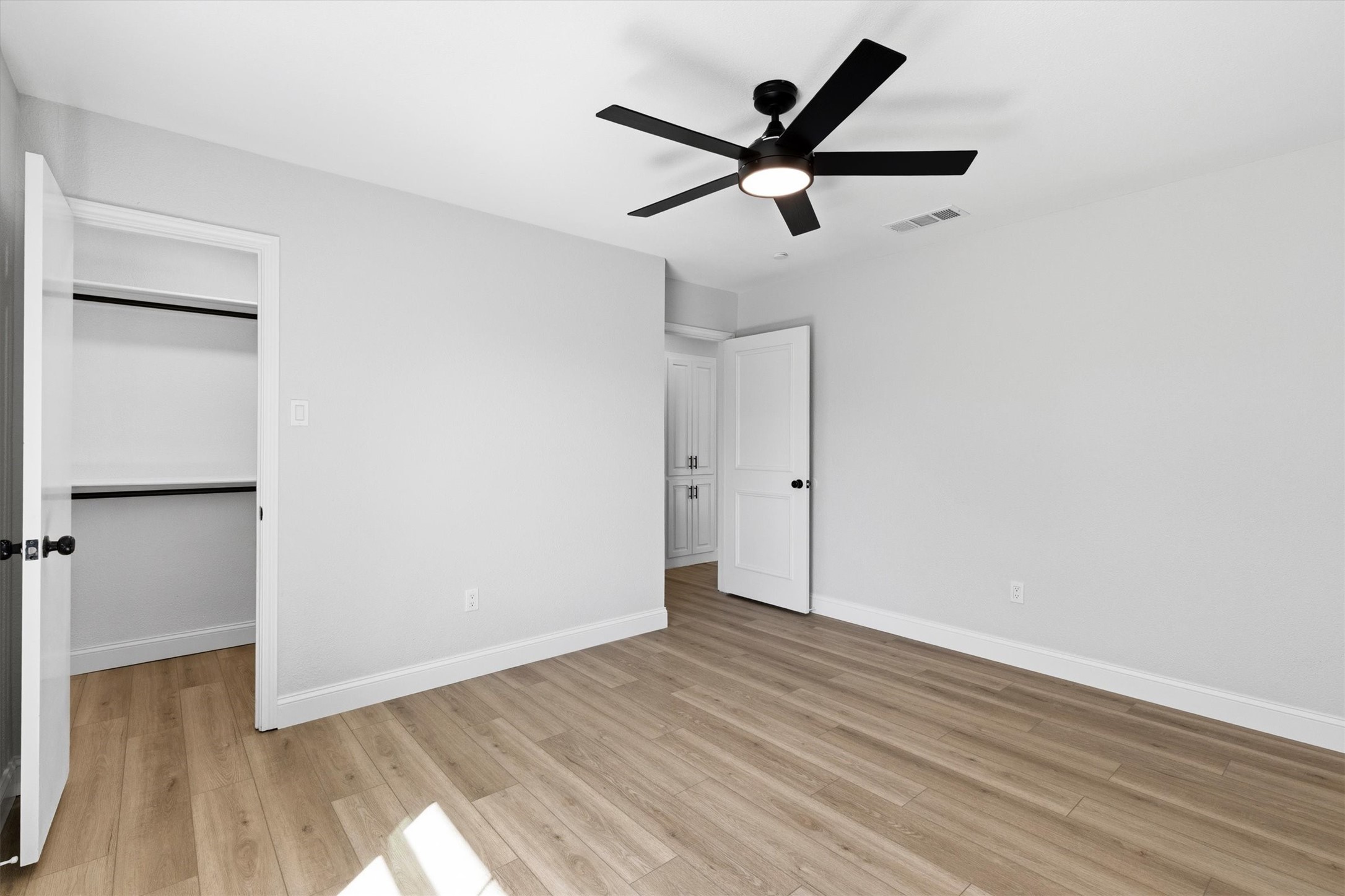 113 E Bayside Drive Mabank TX 75156