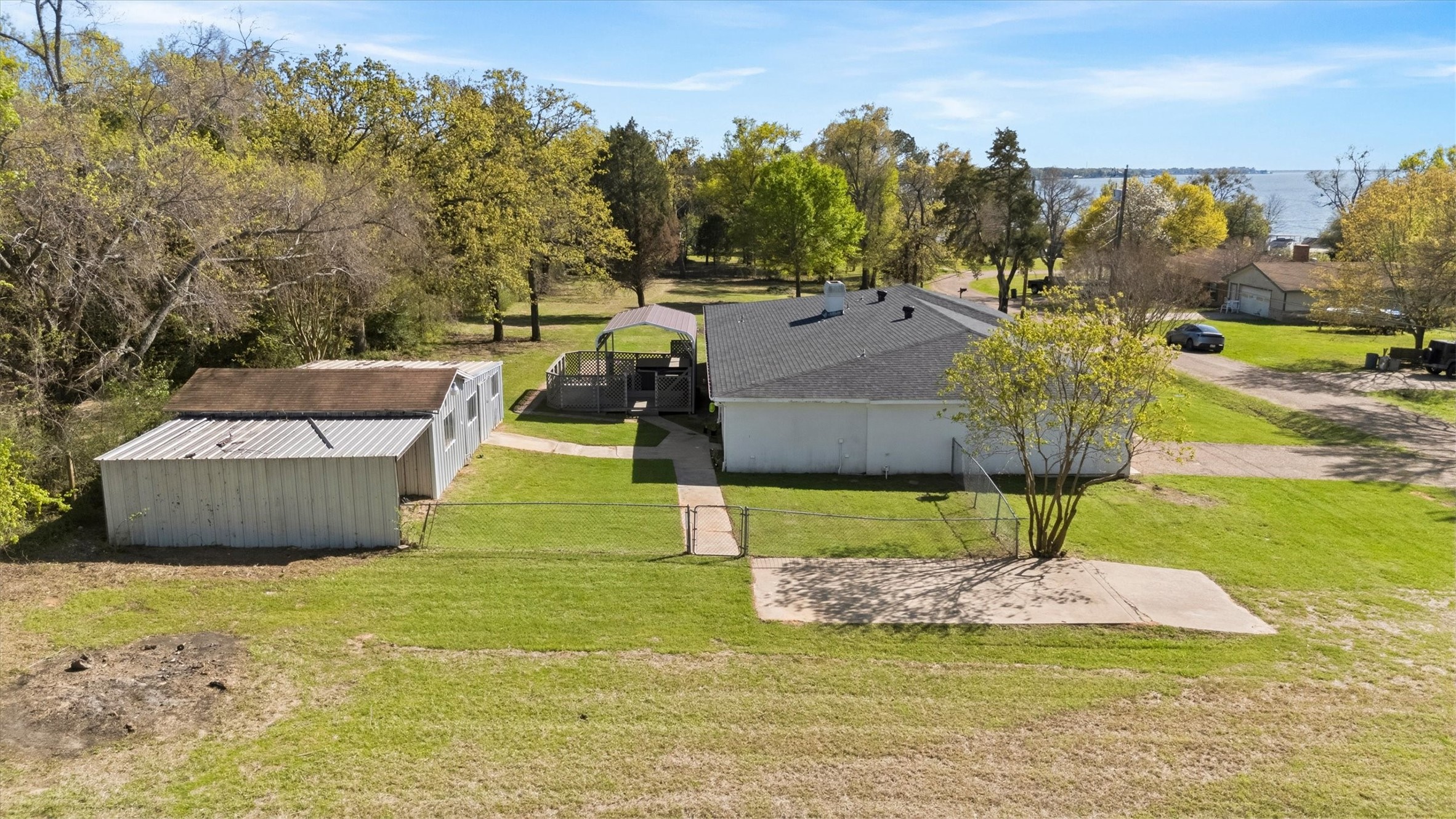 113 E Bayside Drive Mabank TX 75156