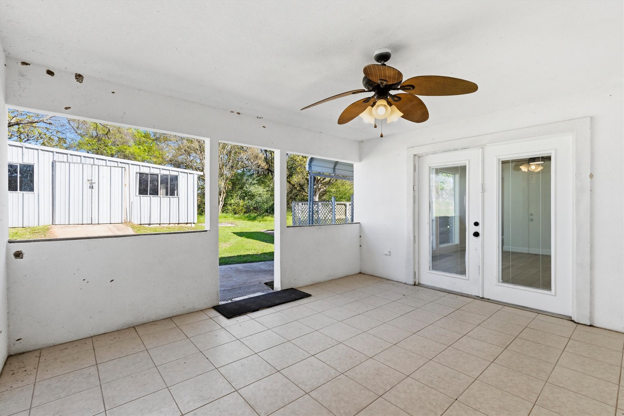 113 E Bayside Drive Mabank TX 75156