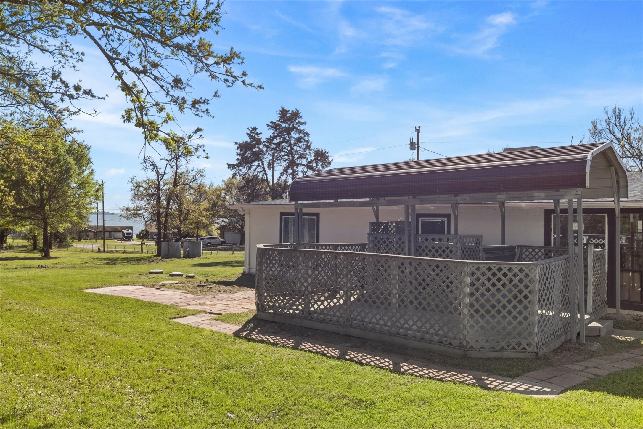 113 E Bayside Drive Mabank TX 75156