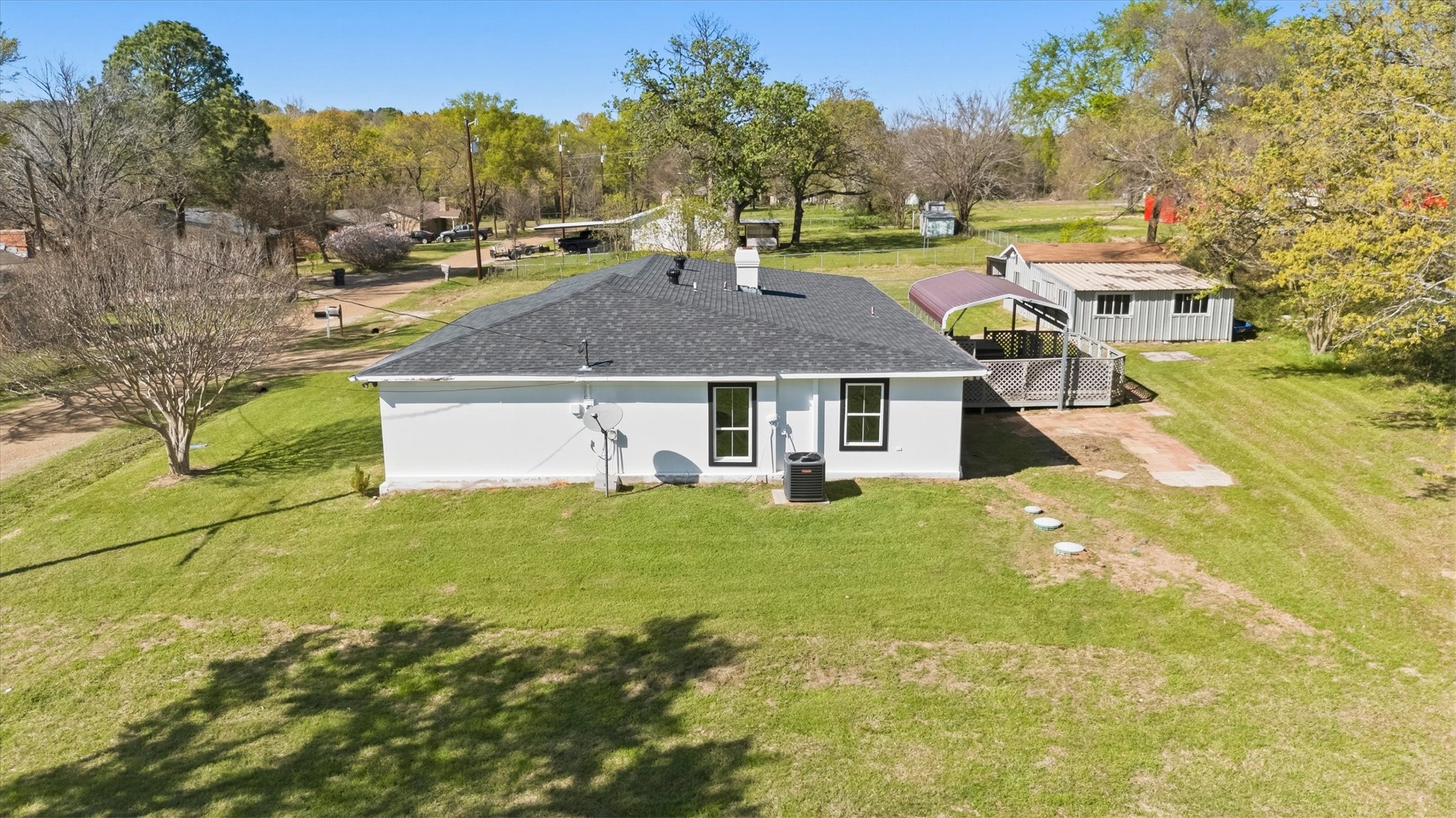 113 E Bayside Drive Mabank TX 75156