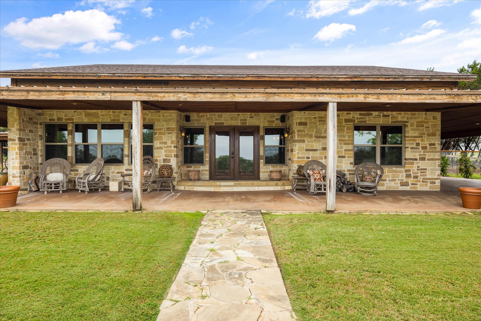 1904 Floyd Road Weatherford TX 76087