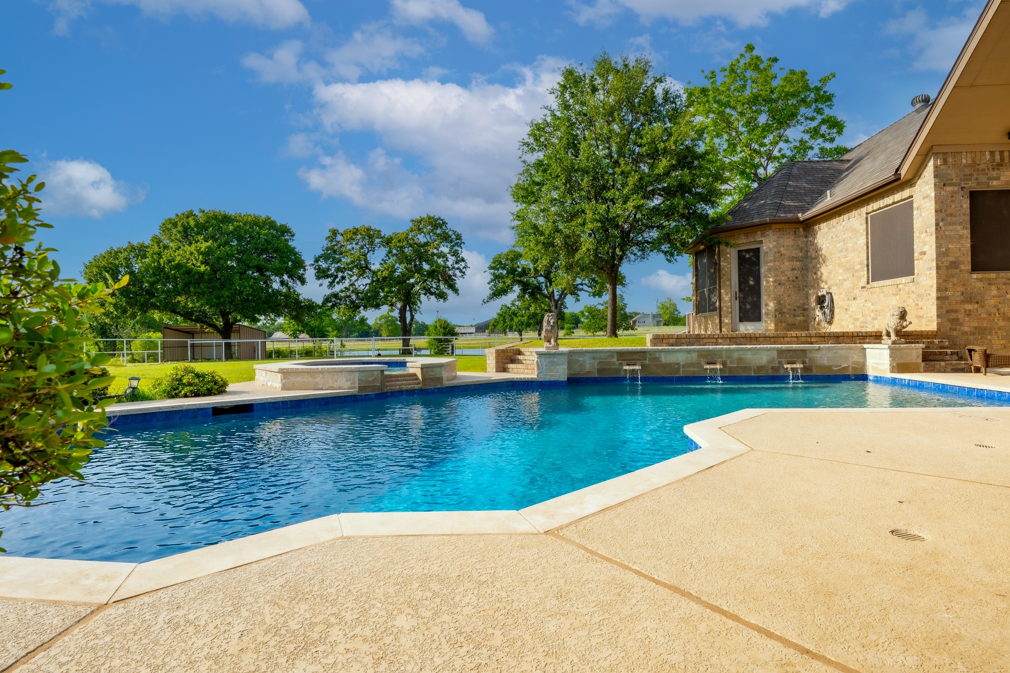 7583 Mountain View Road Aubrey TX 76227
