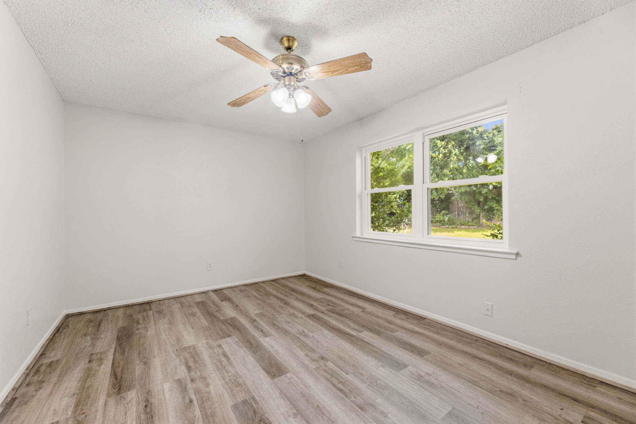 2502 Ashbury Drive Arlington TX 76015