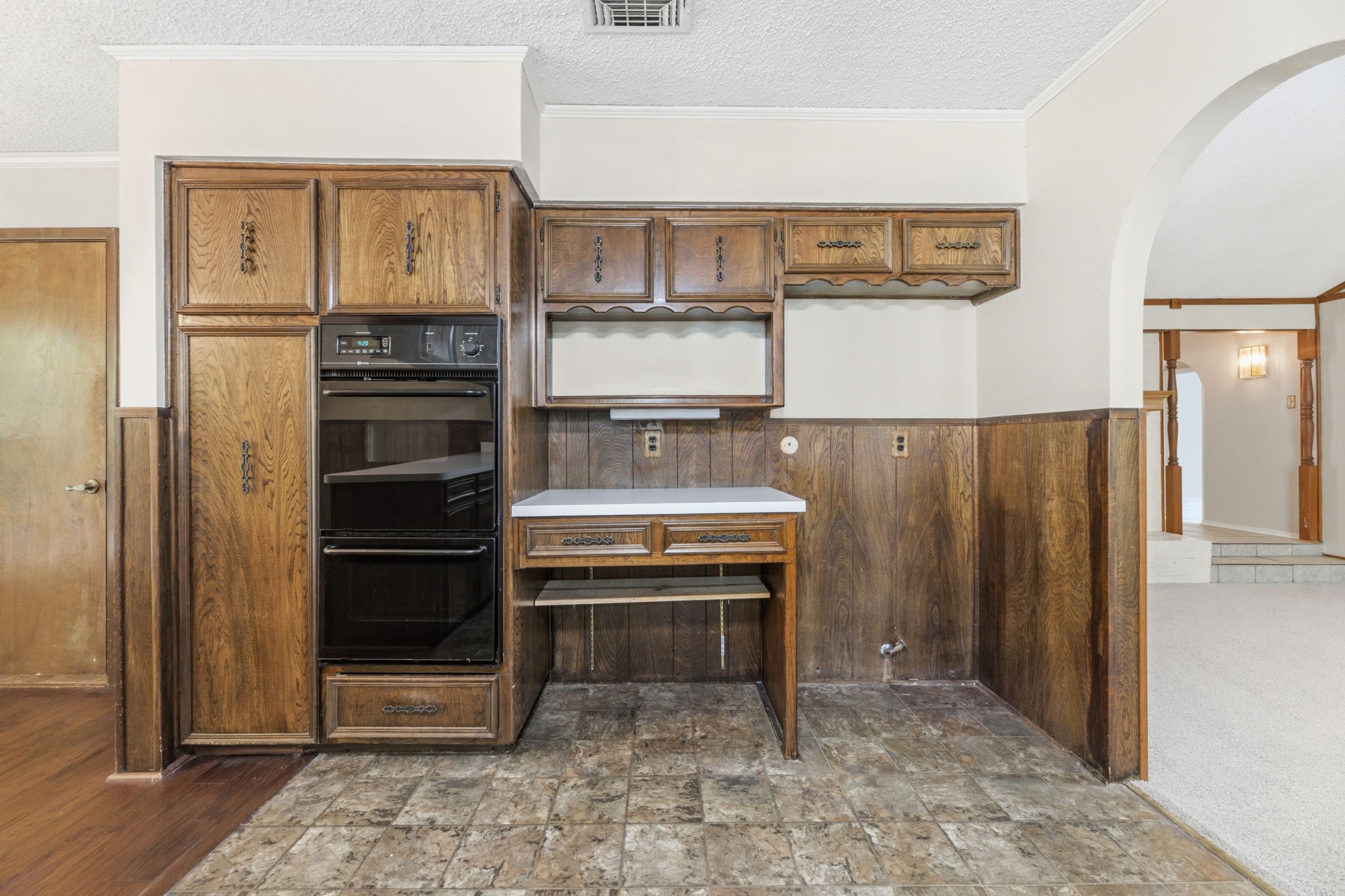 2502 Ashbury Drive Arlington TX 76015